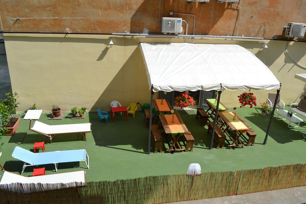 B&B Anna'S Family Terrace เนเปิลส์ ภายนอก รูปภาพ