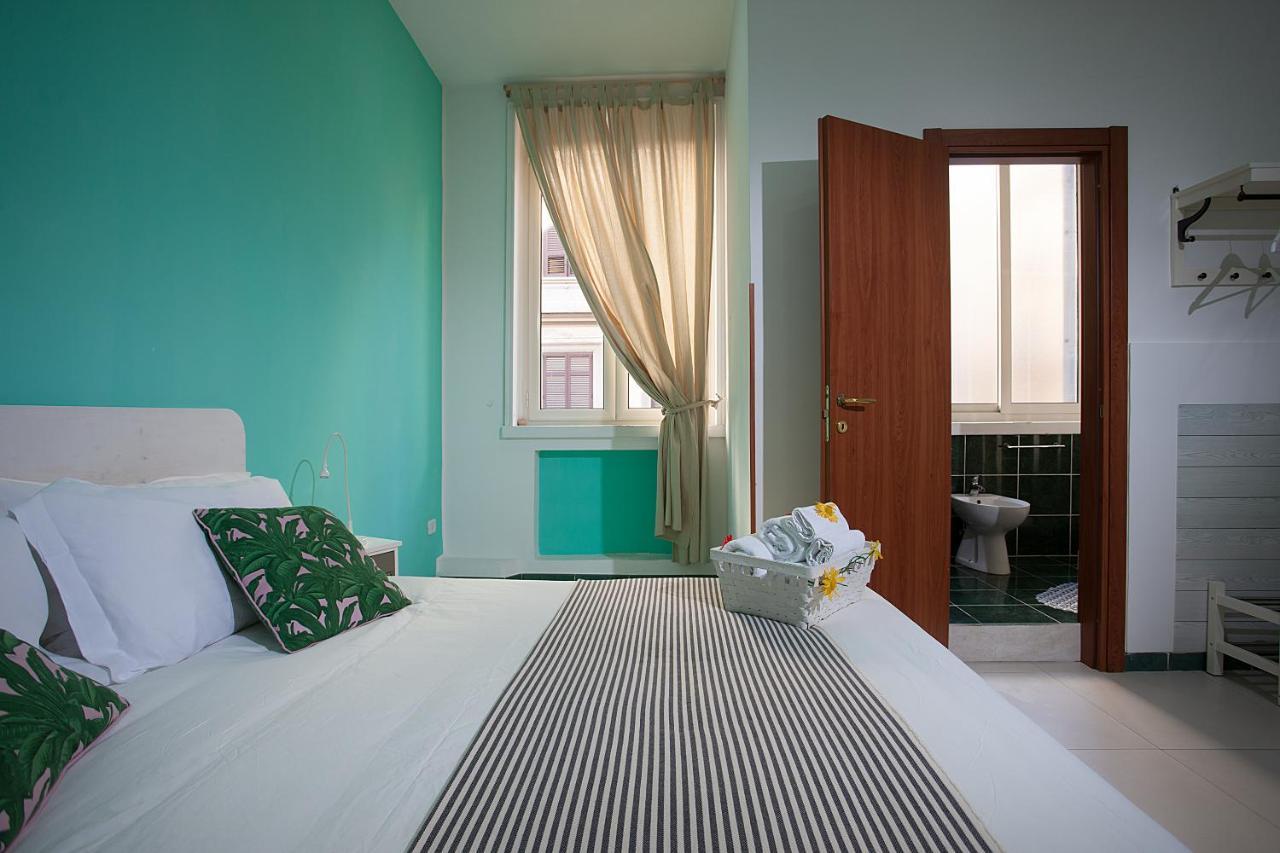 B&B Anna'S Family Terrace เนเปิลส์ ภายนอก รูปภาพ